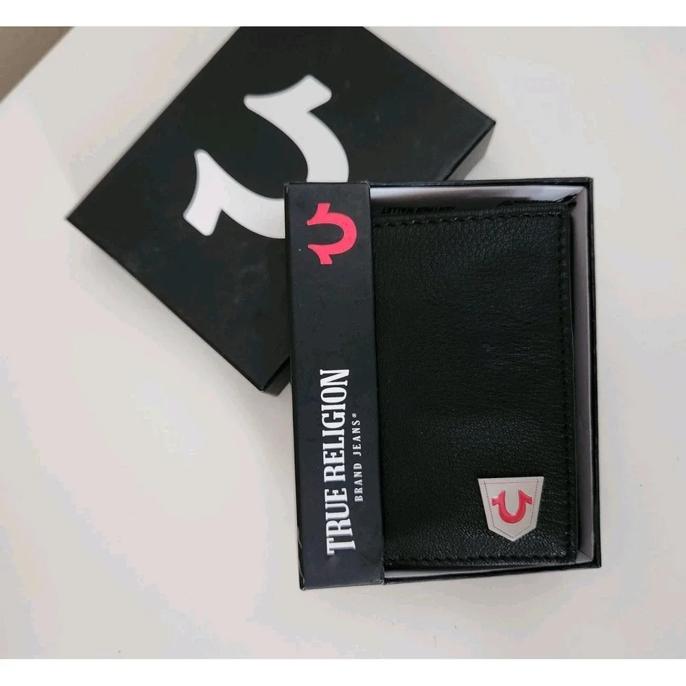 True Religion Genuine Leather RFID Blocking men's‎ Wallet Black